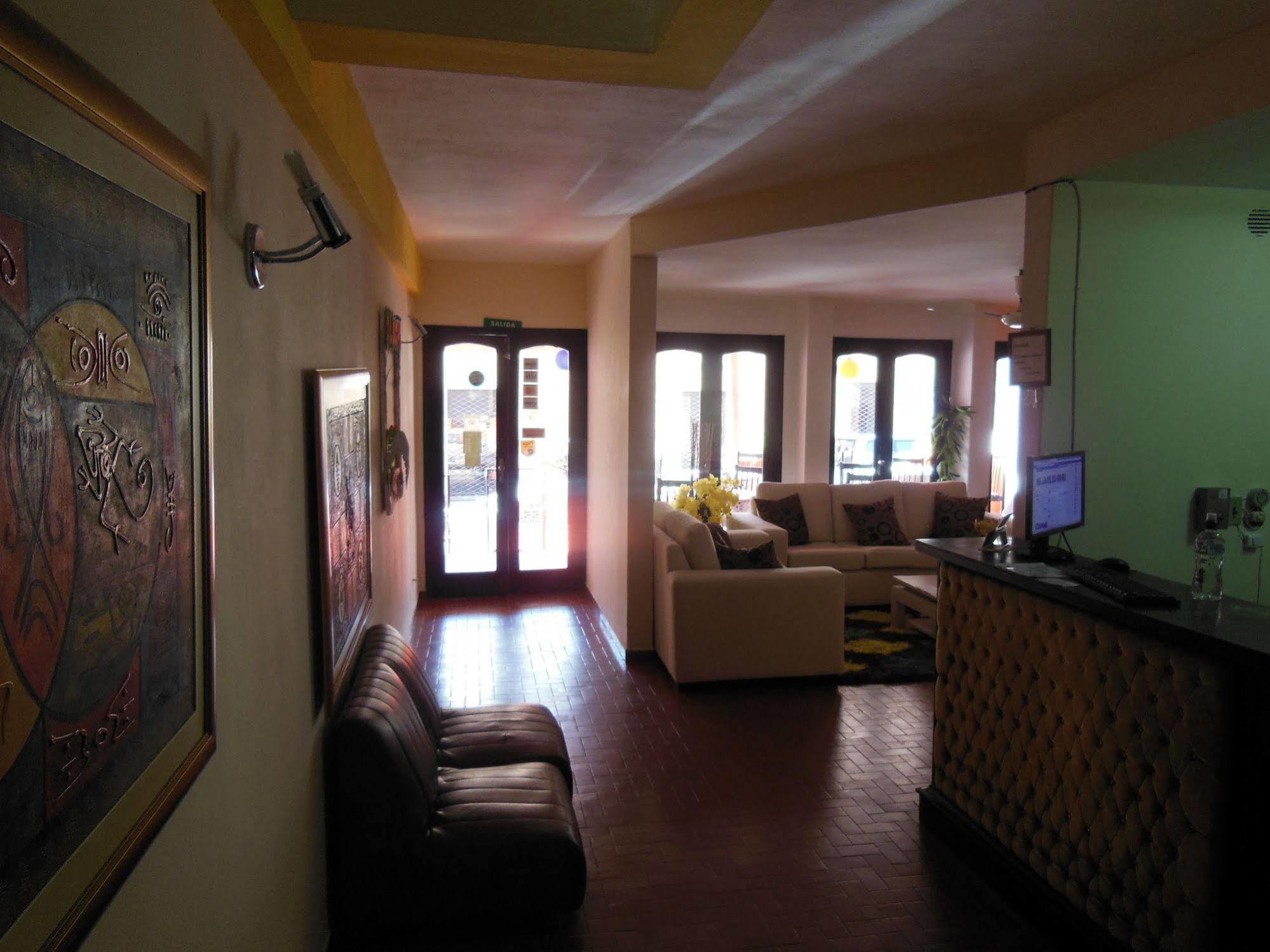 Costanera Hostel Asunción Esterno foto