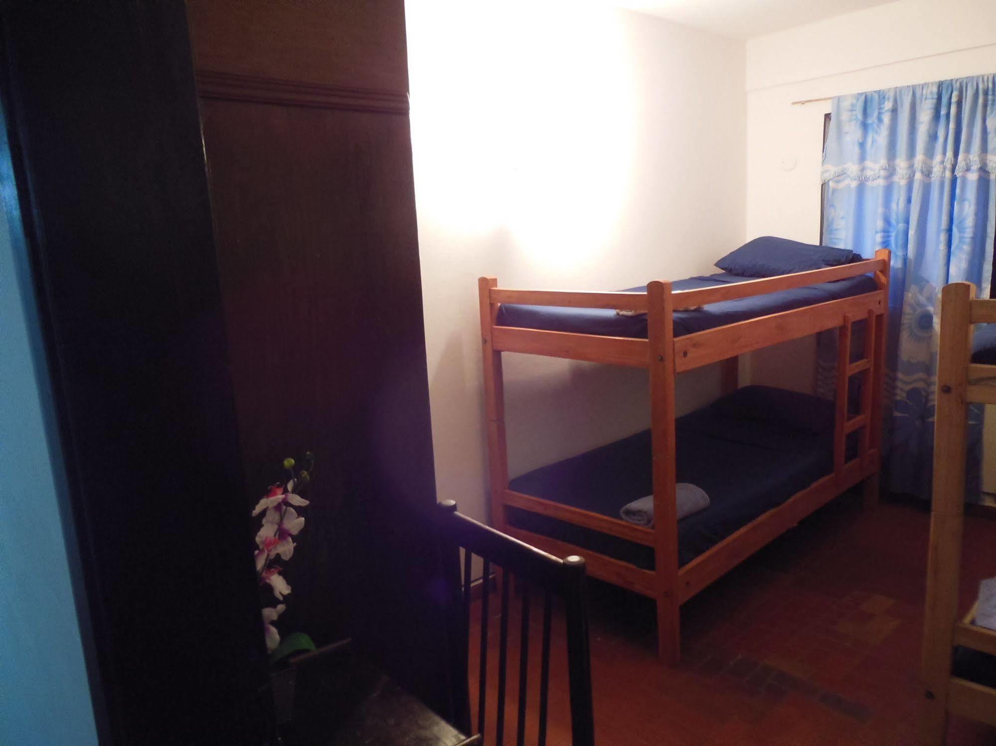 Costanera Hostel Asunción Esterno foto