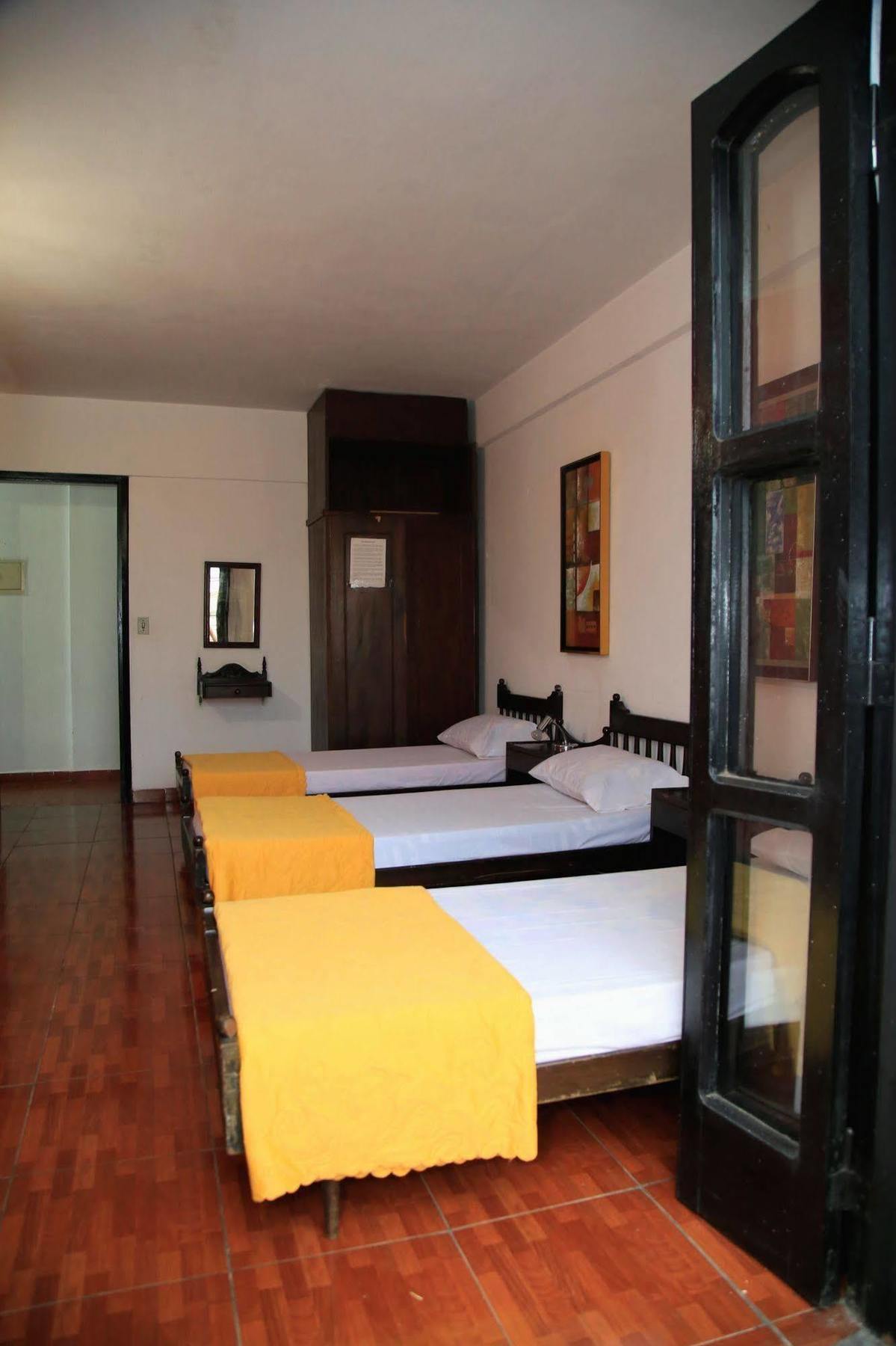 Costanera Hostel Asunción Esterno foto