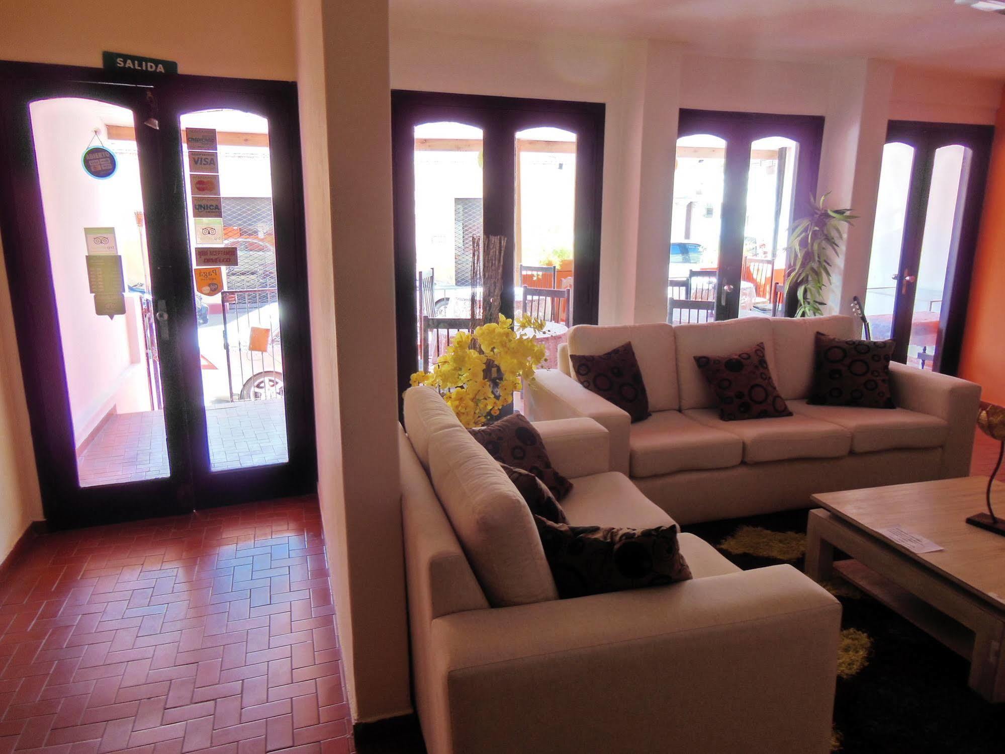 Costanera Hostel Asunción Esterno foto