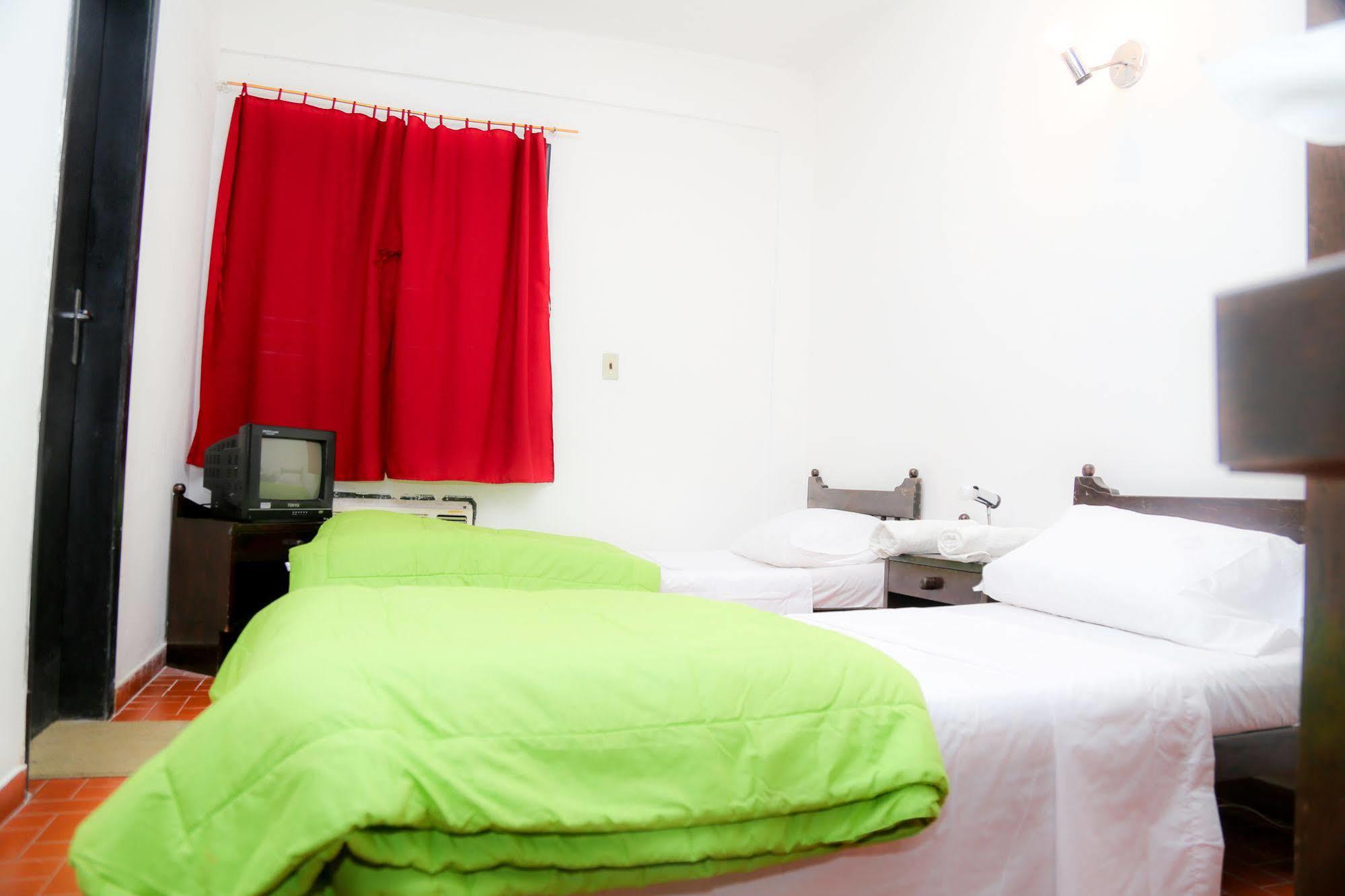 Costanera Hostel Asunción Esterno foto