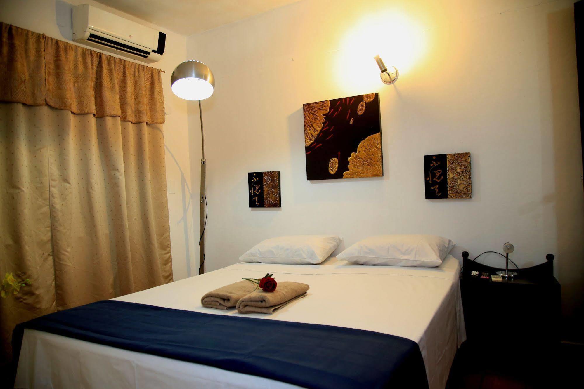 Costanera Hostel Asunción Esterno foto